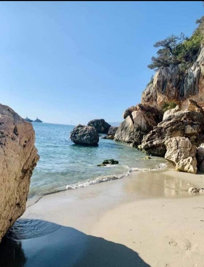 Suite Antonio Cagliari Exteriör bild