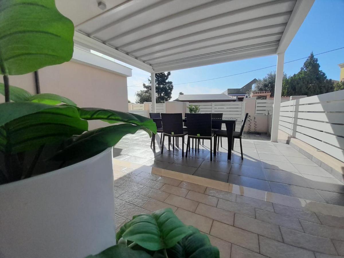 Suite Antonio Cagliari Exteriör bild